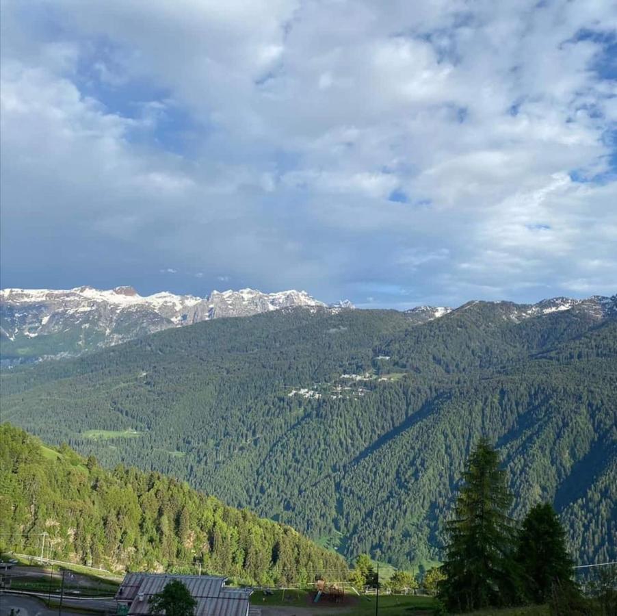 Apartmán La Tana Del Gufetto Marilleva Exteriér fotografie